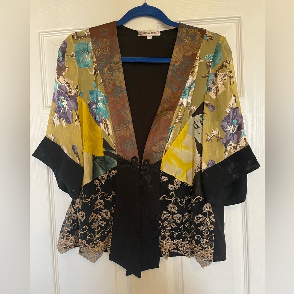 Vintage Floral Kimono Sleeve Top